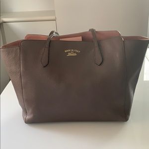 Gucci calfskin leather swing tote taupe/pink LRG